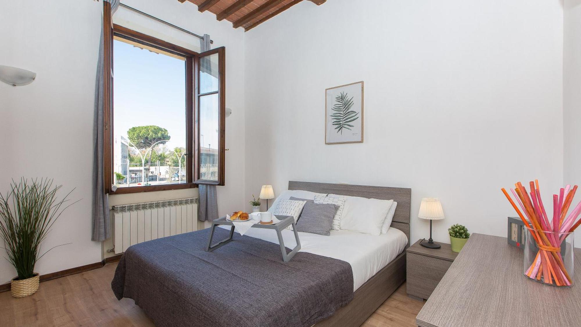 In Rome - Santa Maria Novella Palace Apartment