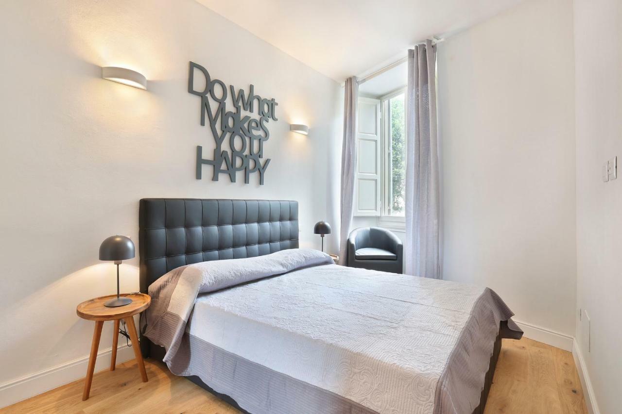La Marmora 3 Bedroom Near Galleria Dell'accademia Florence