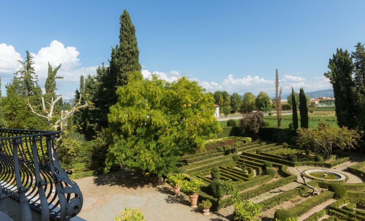 3bdrm Luxury In Tuscan Villa,private Estate, Shared Swimmingpool *