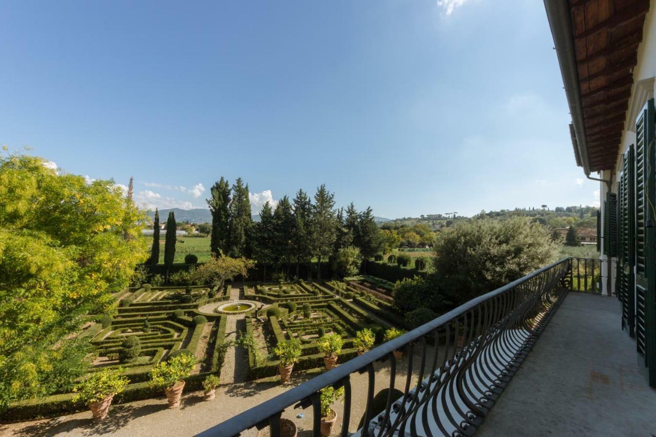 3bdrm Luxury In Tuscan Villa,private Estate, Shared Swimmingpool Apartment *
