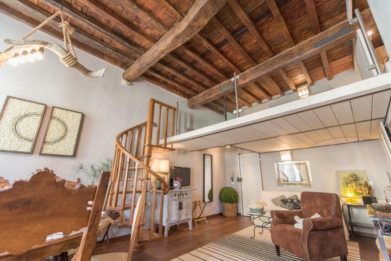 Apartment Loft Boutique Suite, Santa Croce, Florence, Wifi *