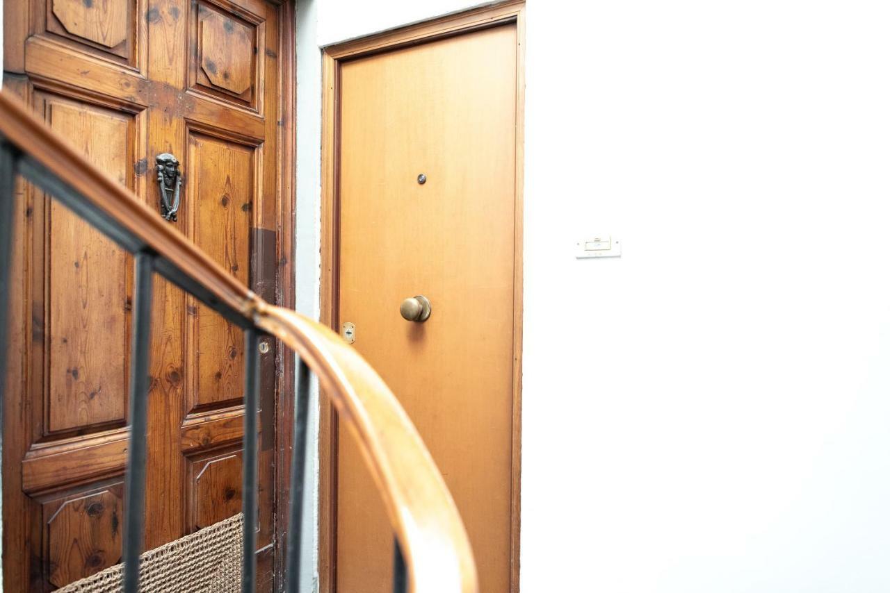 Frescobaldi Modern Loft Apartment Florence