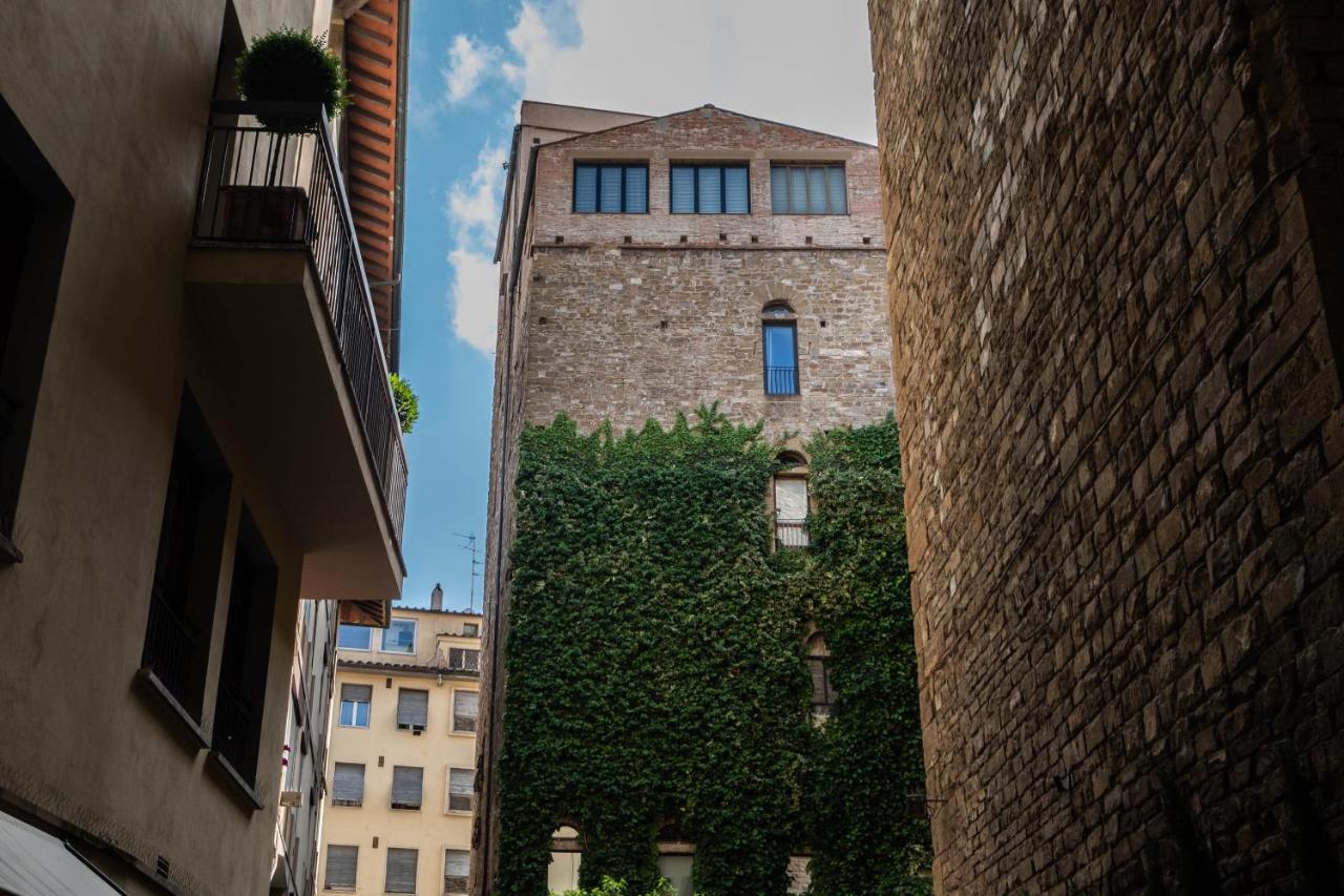Two Towers-ramaglianti & Belfredelli * Florence