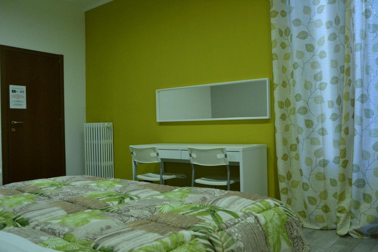 Guest house Leonardo Tourist House *
