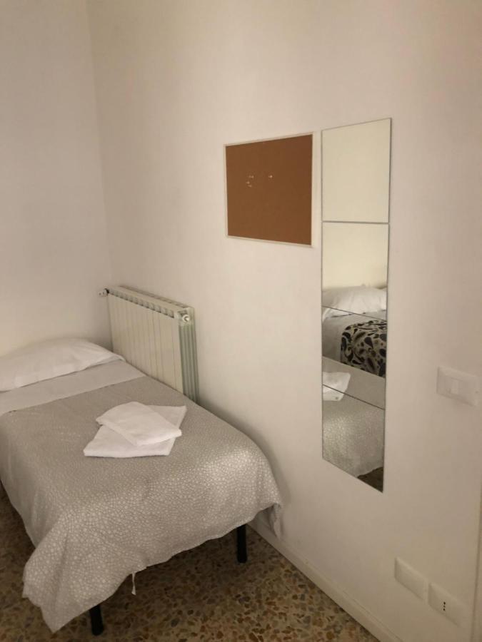 Appartamento Via Dei Servi 6 *
