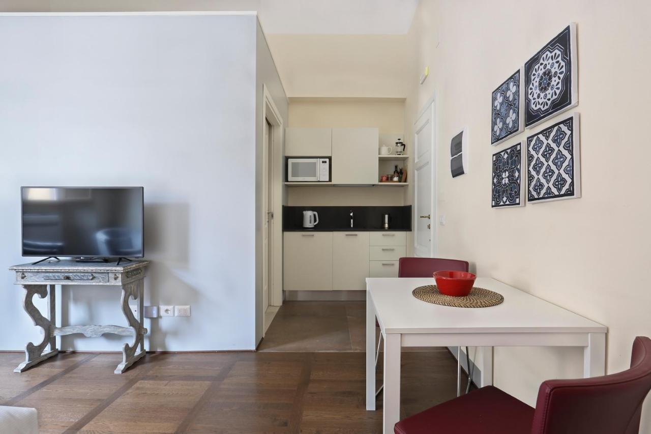 Apt. Fiordaliso - Pauline Suites, Palazzo Borghese Apartment Florence