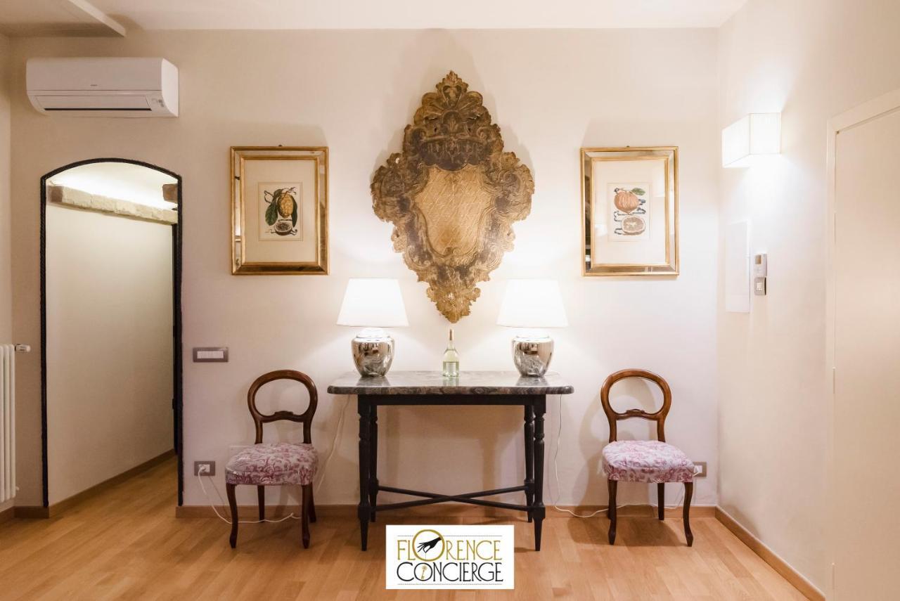 Two Towers-ramaglianti & Belfredelli Apartment
