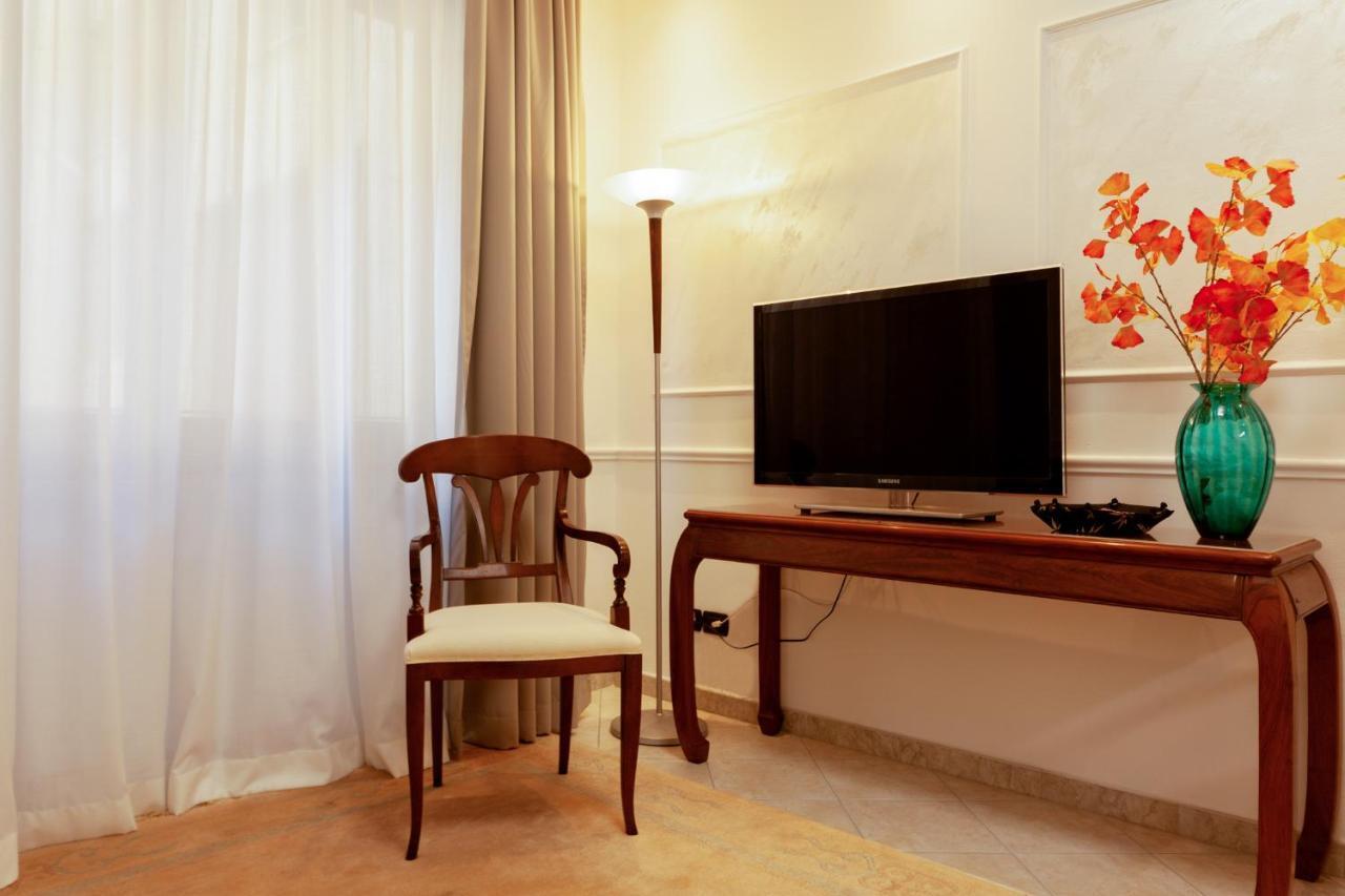 Ponte Vecchio Luxury Penthouse