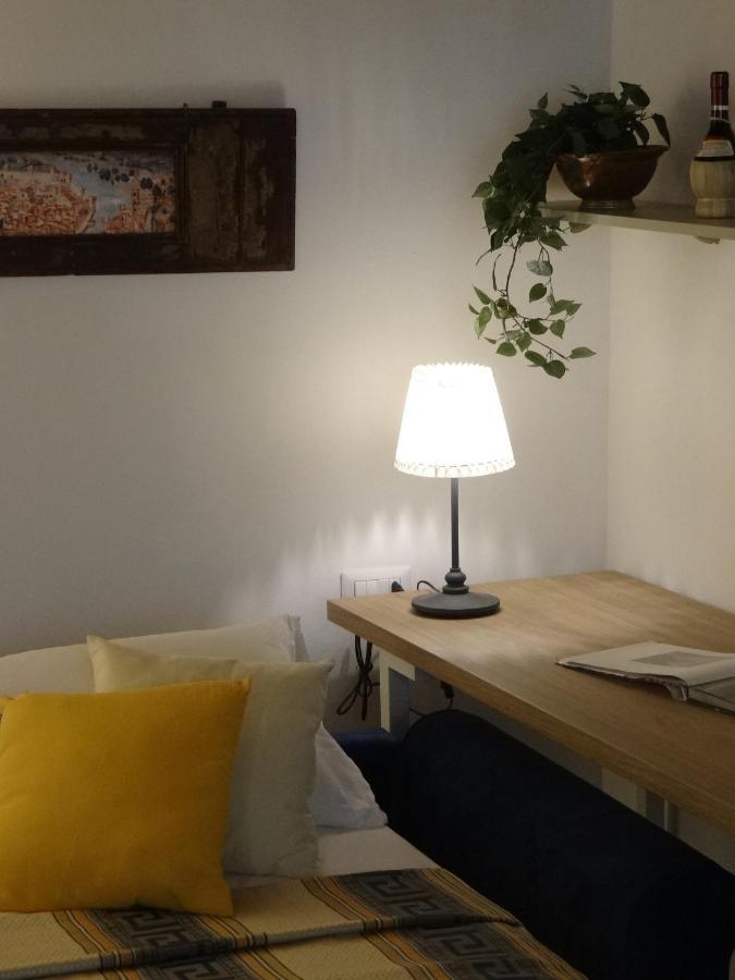 Parione Apartment *