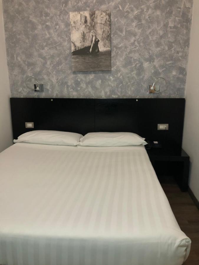 The Lux Florence