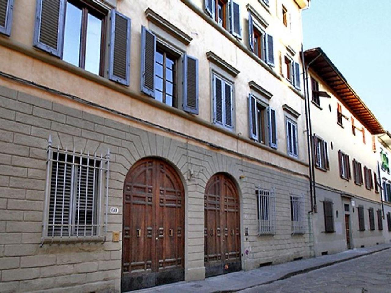 Two Bedrooms Near The Duomo