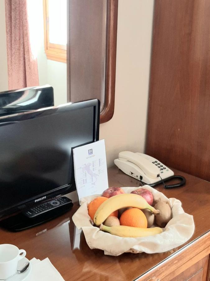 Ih Select Hotel 3*