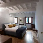 Incantevole Appartamento In Oltrarno
