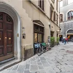 Quiet Independent At The Duomo