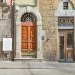 The Lions\' Apartment In The Historic Centre X8