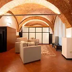 Benci Apartment In Florence
