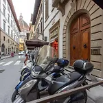 Beautiful Apartment Next Duomo