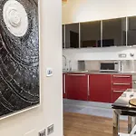 Cosy Suites In Glamorous Santo Spirito Plus
