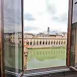 Ponte Vecchio Unique