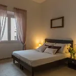 Emma & Olga Apartments -In The City Centre-