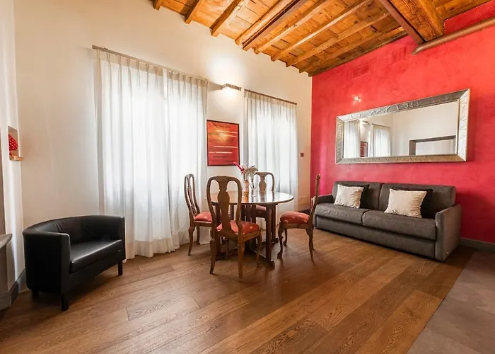 Cosy Suites In Glamorous Santo Spirito Plus