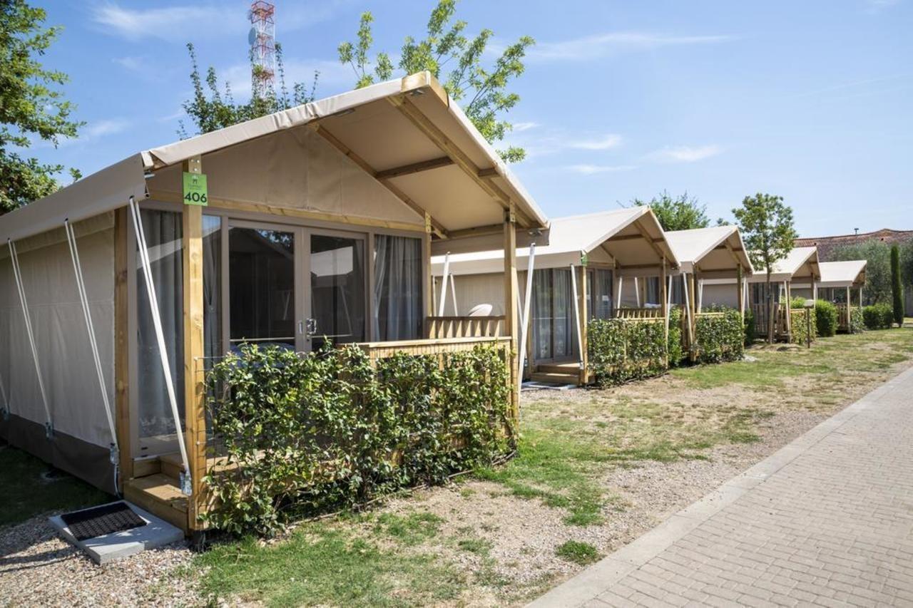 Campsite Hu In Town 2*