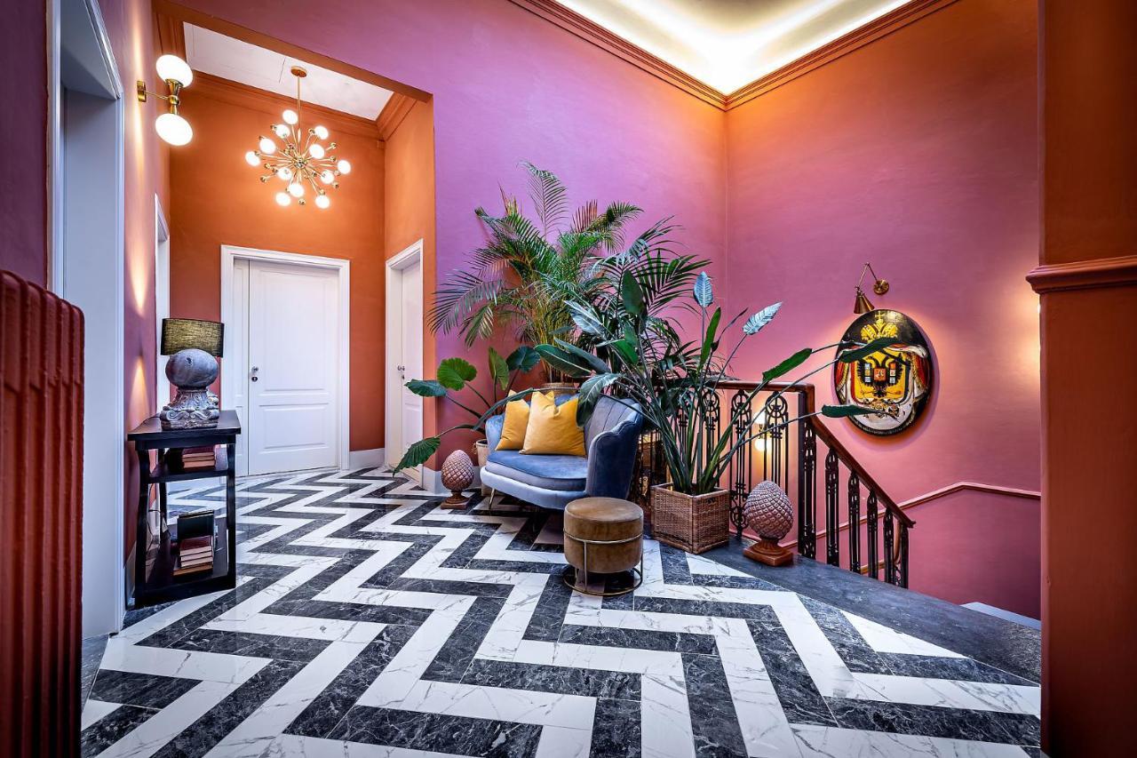 Ungherese Small Luxury 3* Firenze