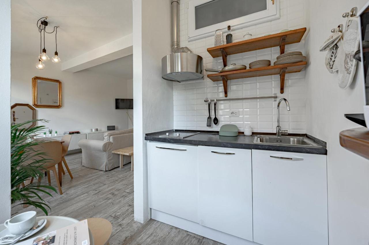 Via Avelli, 4 - Charming - Delightful And Bright 3rd-floor Without Elevator, Overlooking One Of Florence's Beautiful Squares, Exceptionally Located For Exploring The Appartamento *