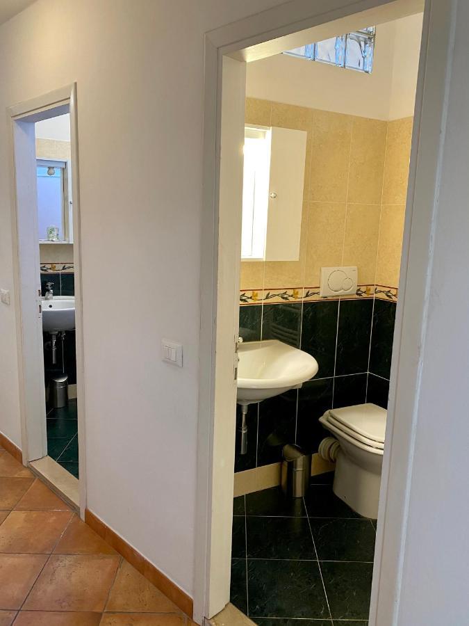 Nice & Roomy Behind The Uffizi Museum Apartment Florence