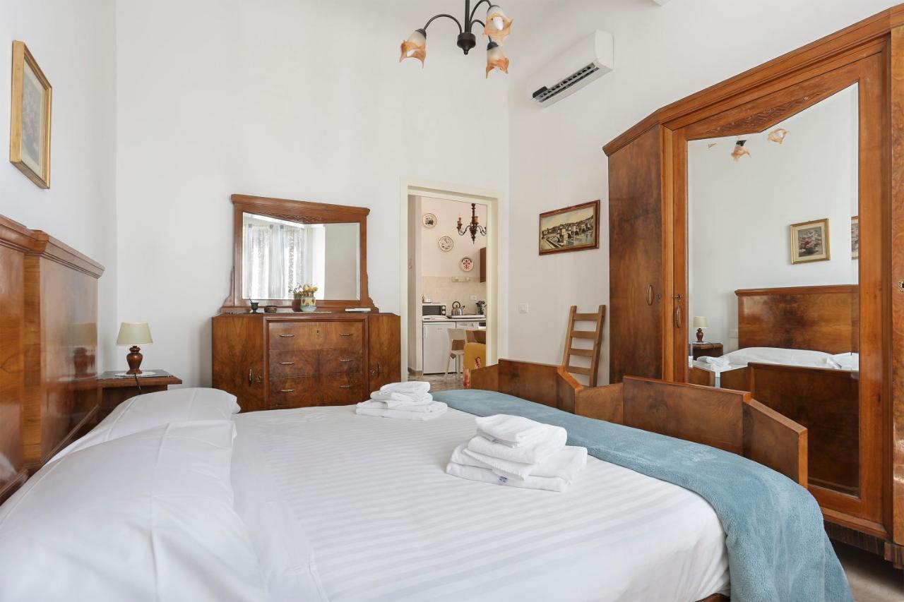 Le Grazie In Superb Location Apartment Florence