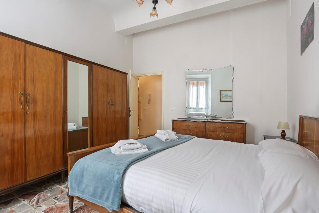 Le Grazie In Superb Location *