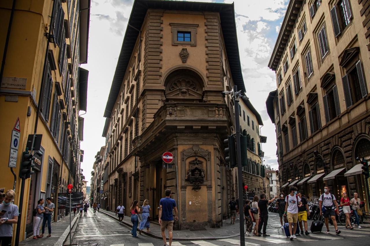 Studio In Tornabuoni Within A Renaissance Building Florence