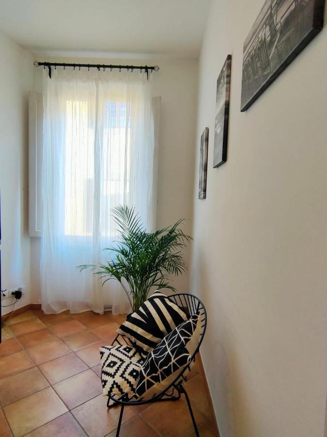 Nice & Roomy Behind The Uffizi Museum Apartment