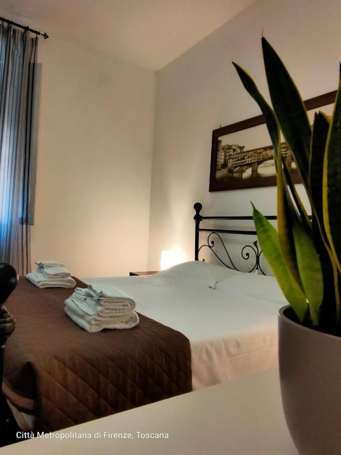 Nice & Roomy Behind The Uffizi Museum Apartment