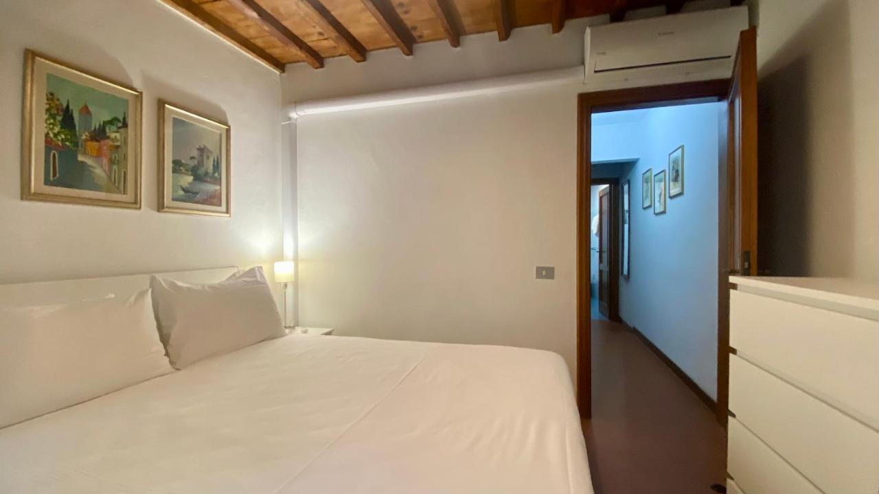 Appartamento In Chiasso Degli Armati