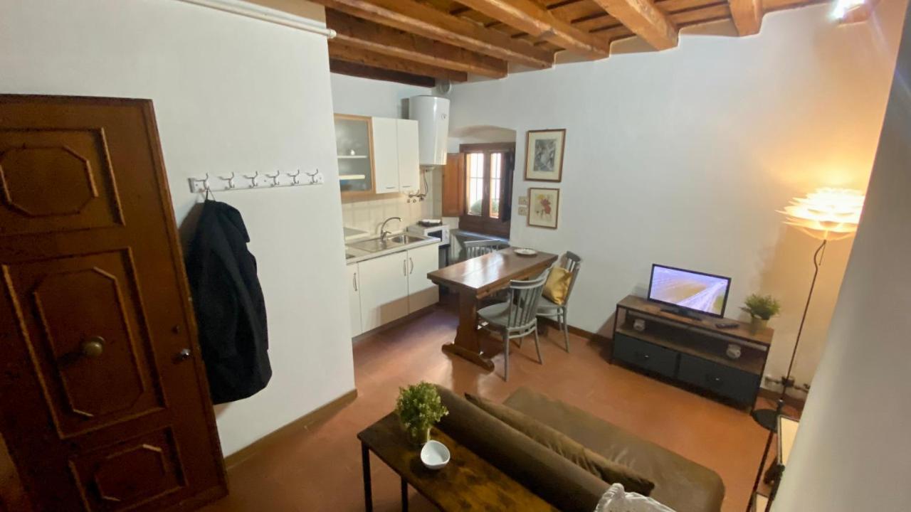 Appartamento In Chiasso Degli Armati *