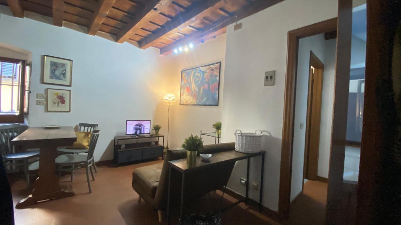 Appartamento In Chiasso Degli Armati