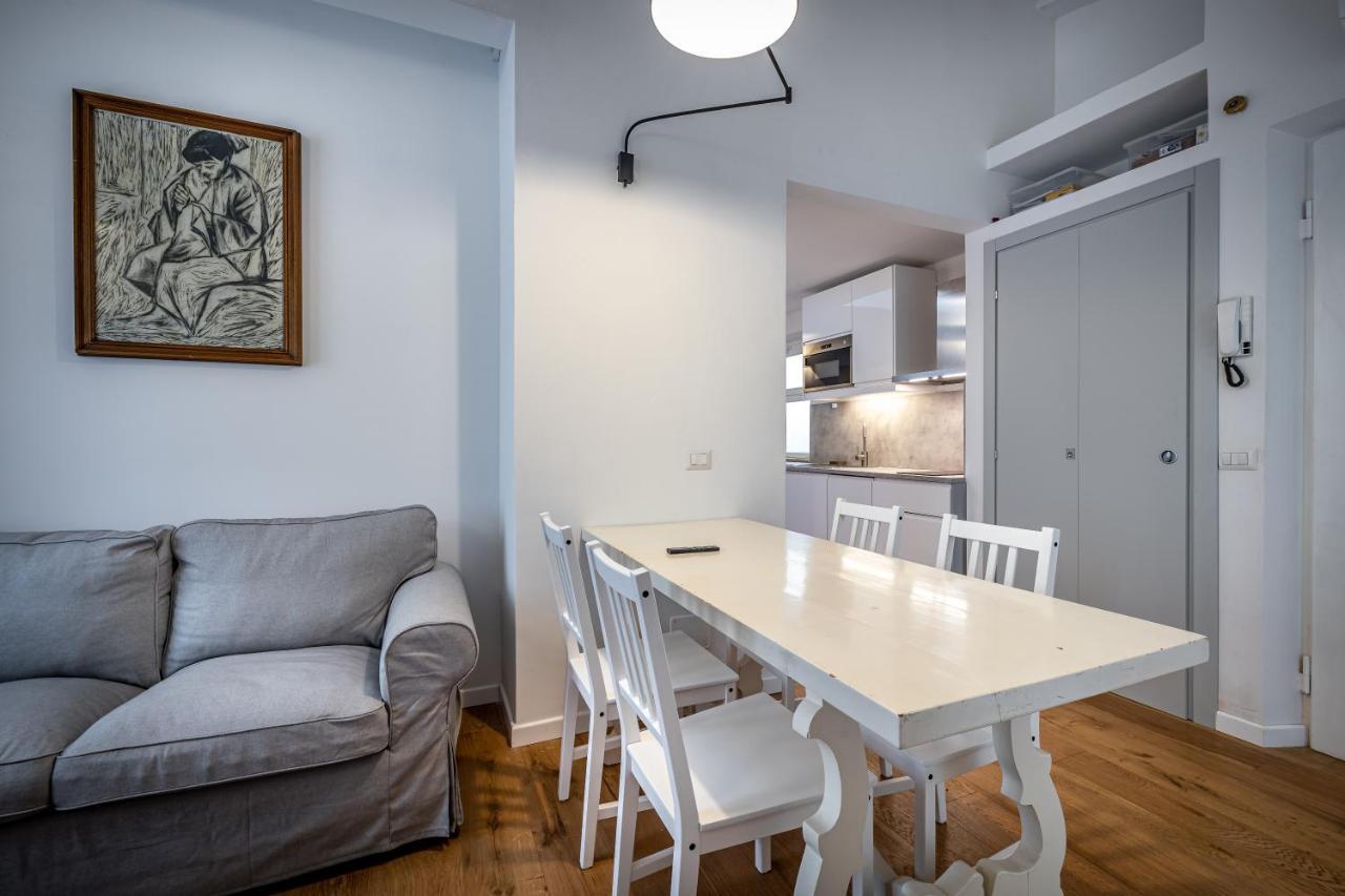 Jcl First In The Hearth Of Apartment