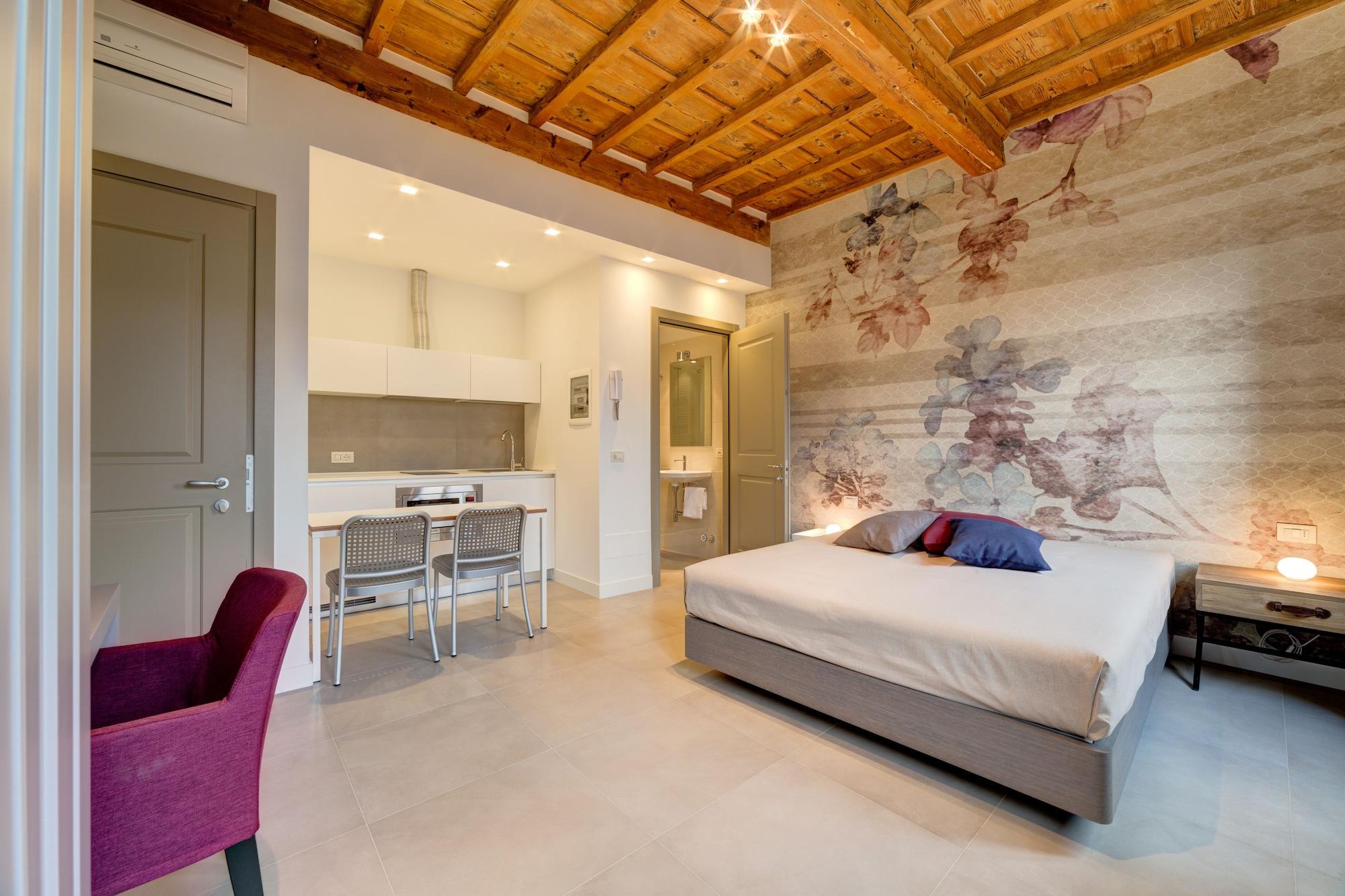 Mannaioni Aparthotel 4*