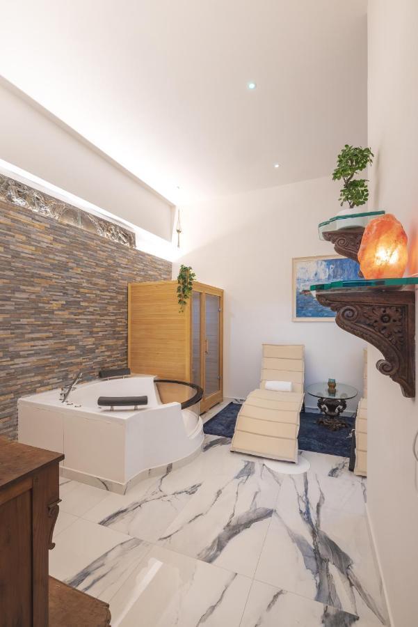 Casaldo's Guest house *