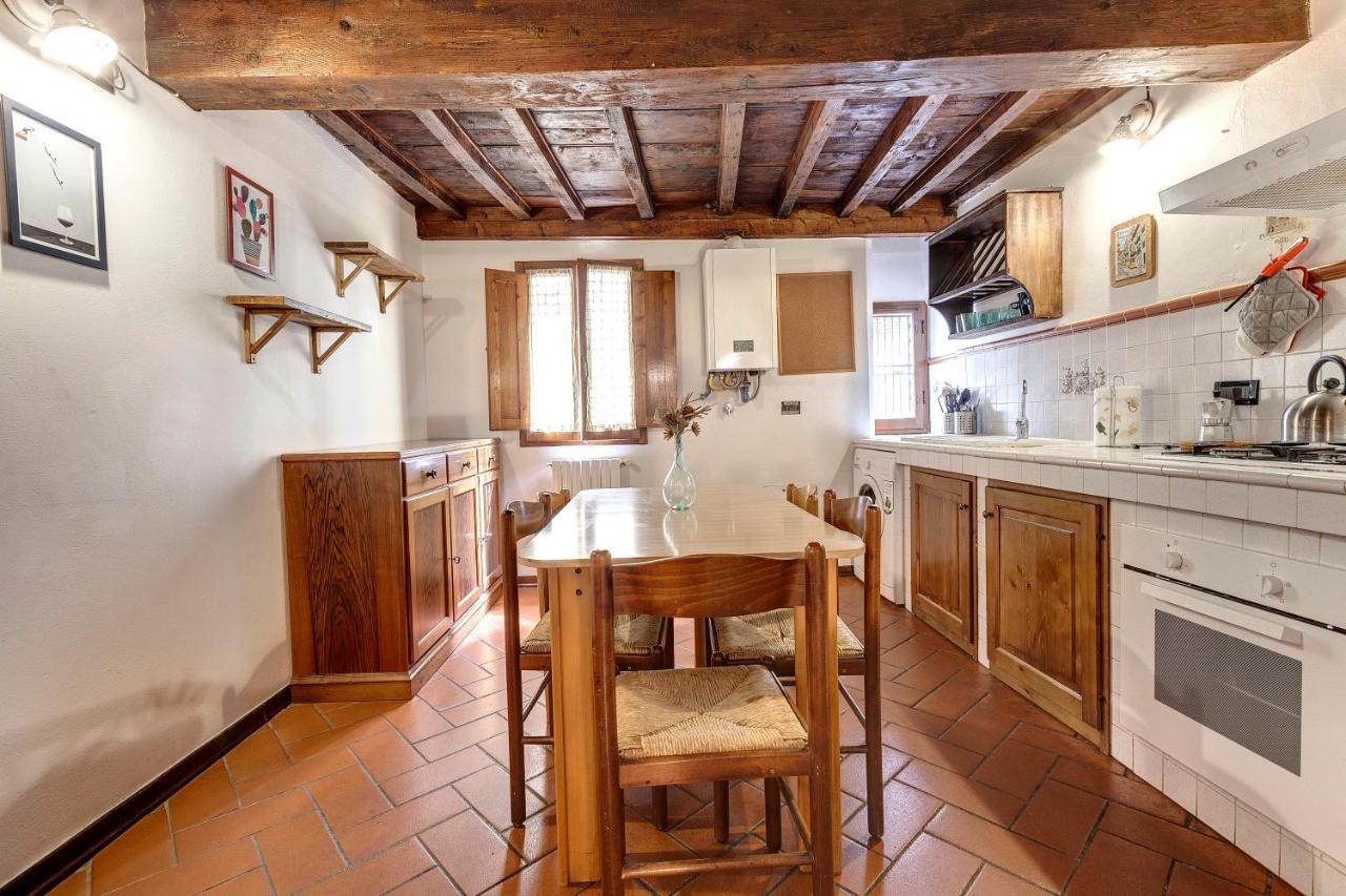 Pinti 46 Apartment *