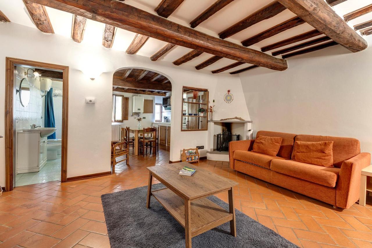 Pinti 46 Apartment