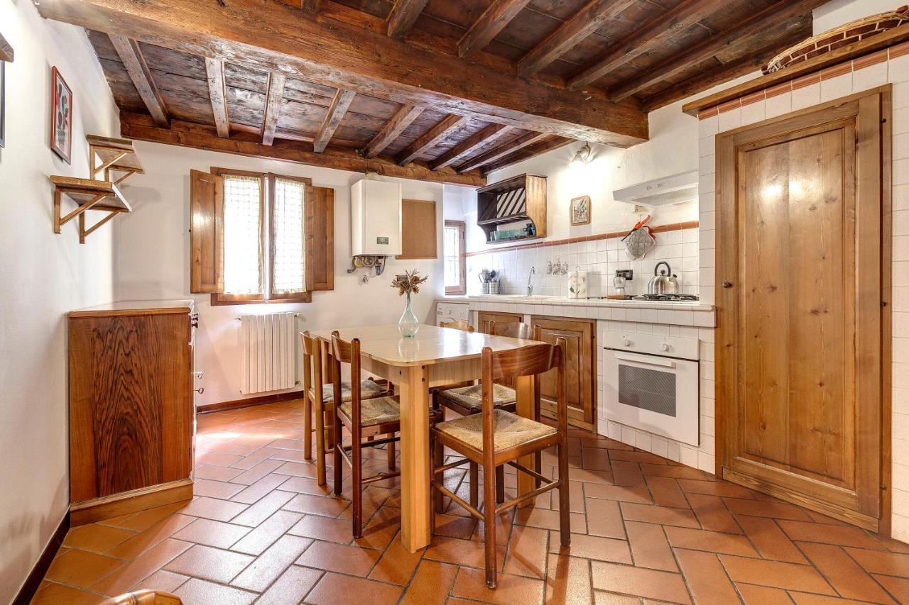 Pinti 46 Apartment *
