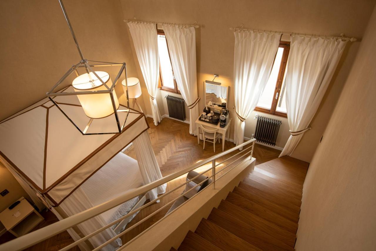 Relais Uffizi Hotel 4*