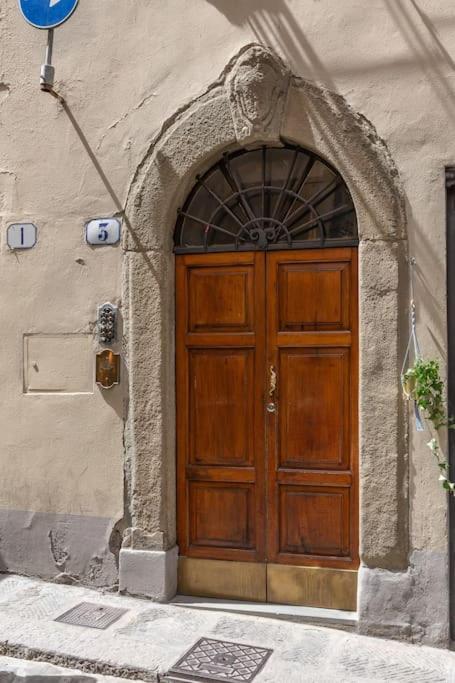 Apartment Sweet Near Piazza Pitti Florence