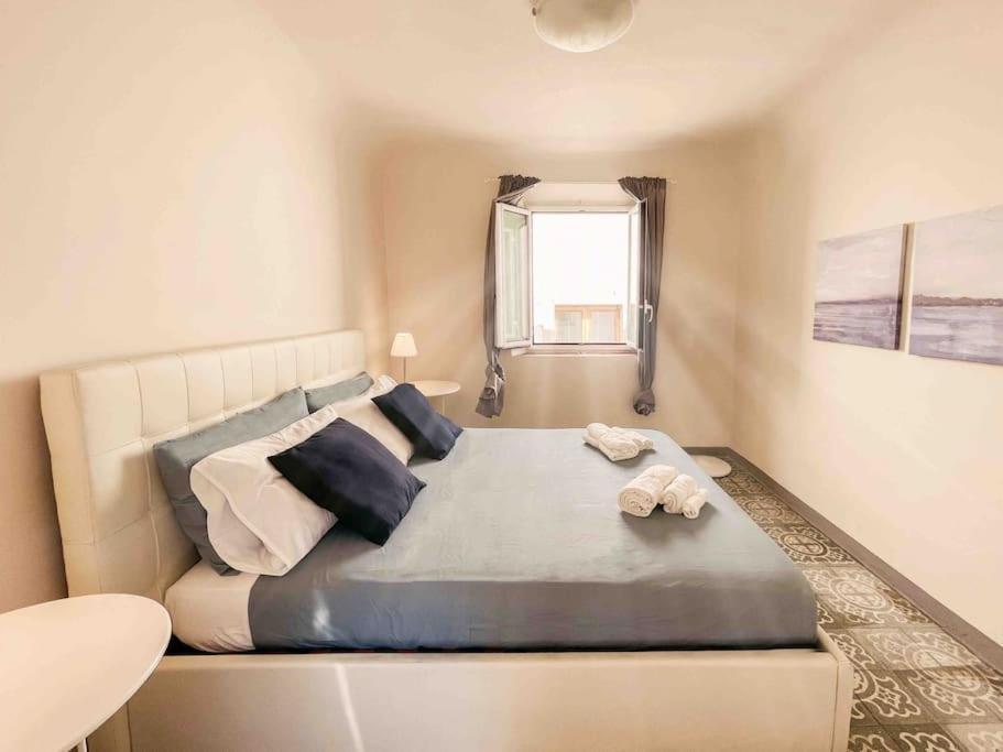 Elegante Residenza In Piazza De' Pitti Appartamento *