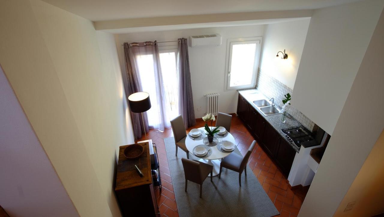 Borgo Pinti 49 *