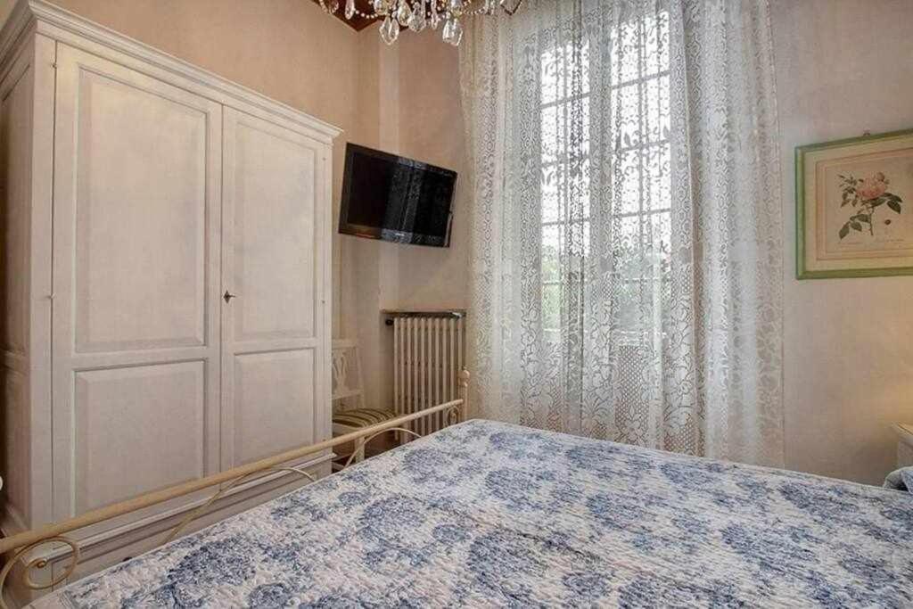 Appartamento Santa Croce Elegant With Garage Firenze