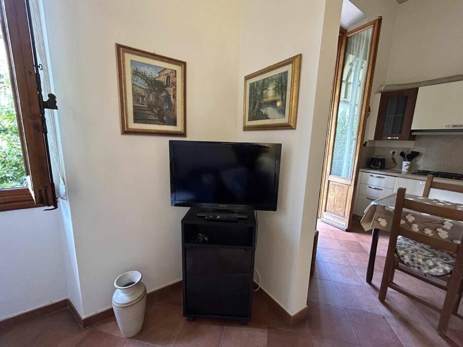 Villino La Rosa Antica Apartment