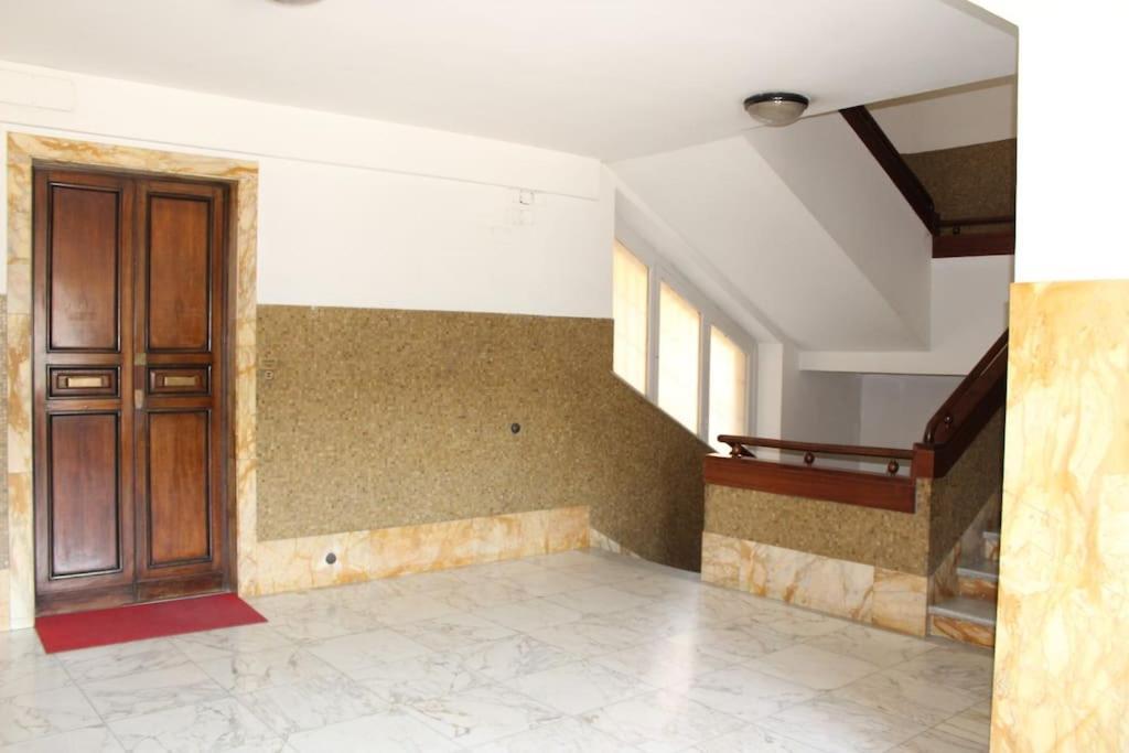 Art Stazione B Apartment *